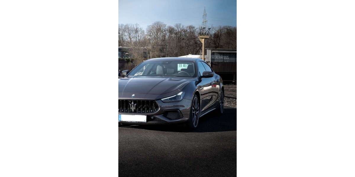 Maserati Ghibli 16.500 km 100.500 &euro; Riegelsberg 66292