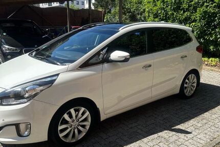 Kia Carens 156.000 km 7.200 &euro; Aachen 52080