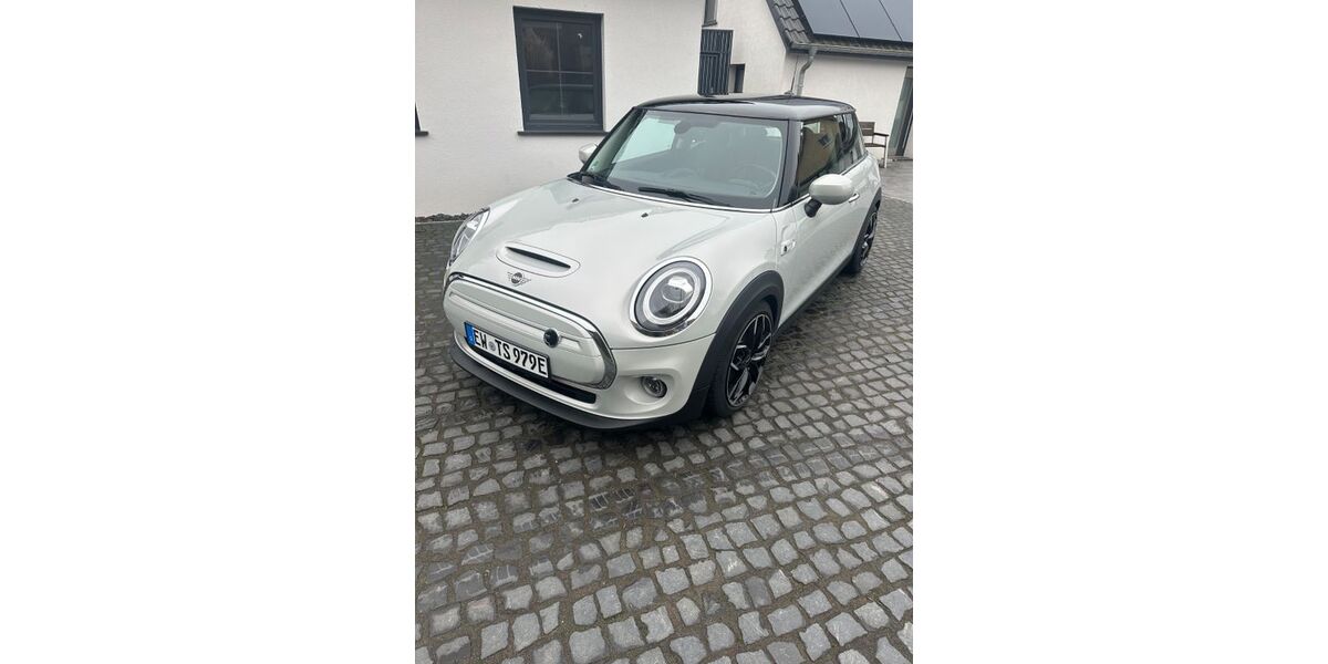 Mini Cooper SE 45.300 km 14.600 &euro; Ahrensfelde 16356