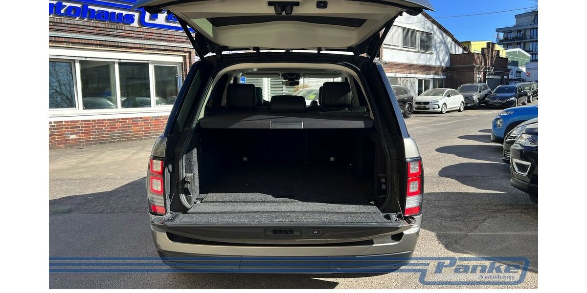 Land Rover Range Rover Vogue 4.4*Pano*LuftF*AHK*SoftC*ACC* 191.145 km 27.990 &euro; Berlin 13187