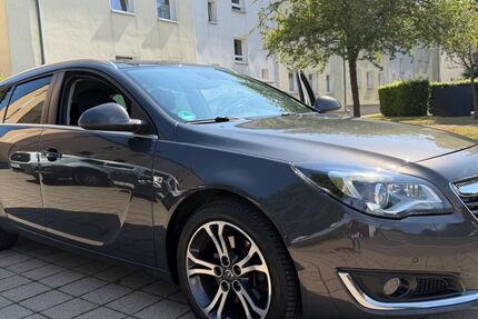 Opel Insignia 127.000 km 4.900 &euro; Essen 45359