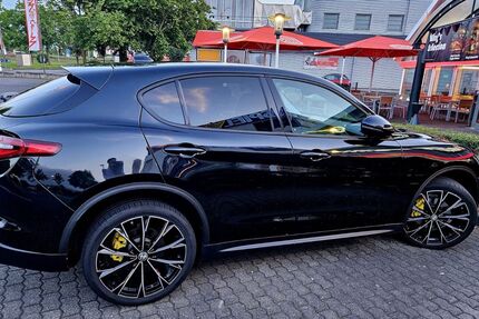 Alfa Romeo Stelvio 55.000 km 22.999 € Koblenz 56070