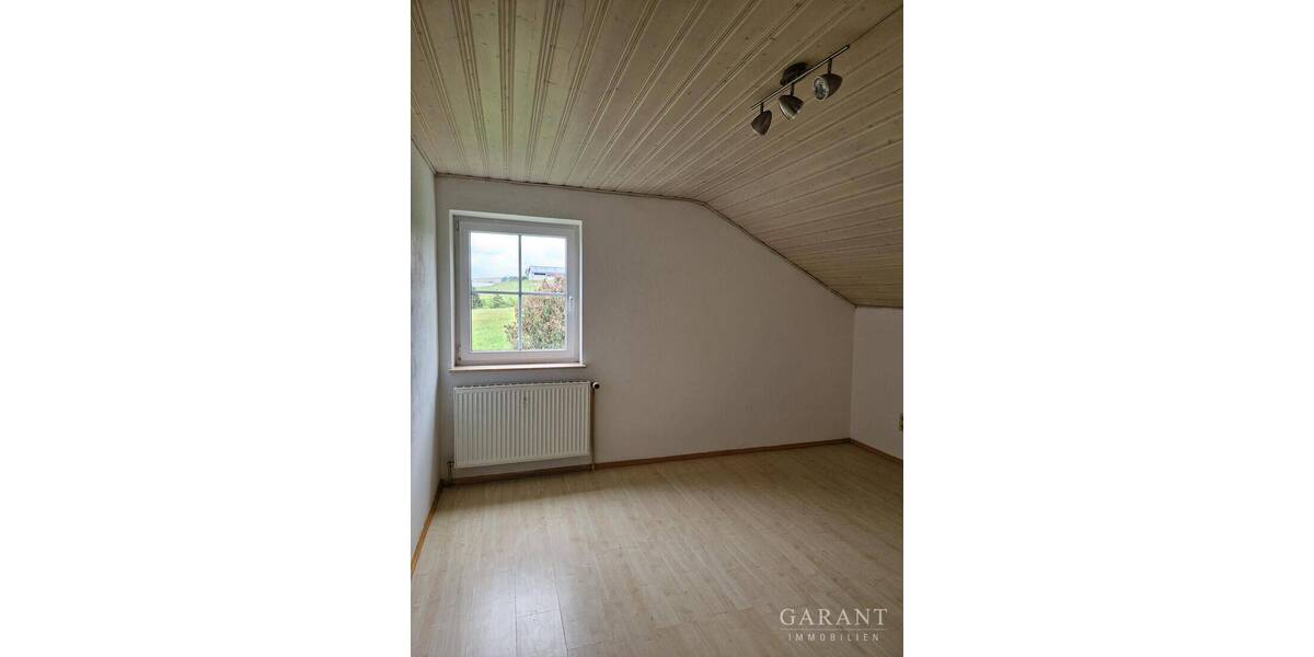 Etagenwohnung Hutthurm Lenzersdorf - 3 Zimmer, 87 m&sup2;, 175.000&euro; | Angebot:26694501