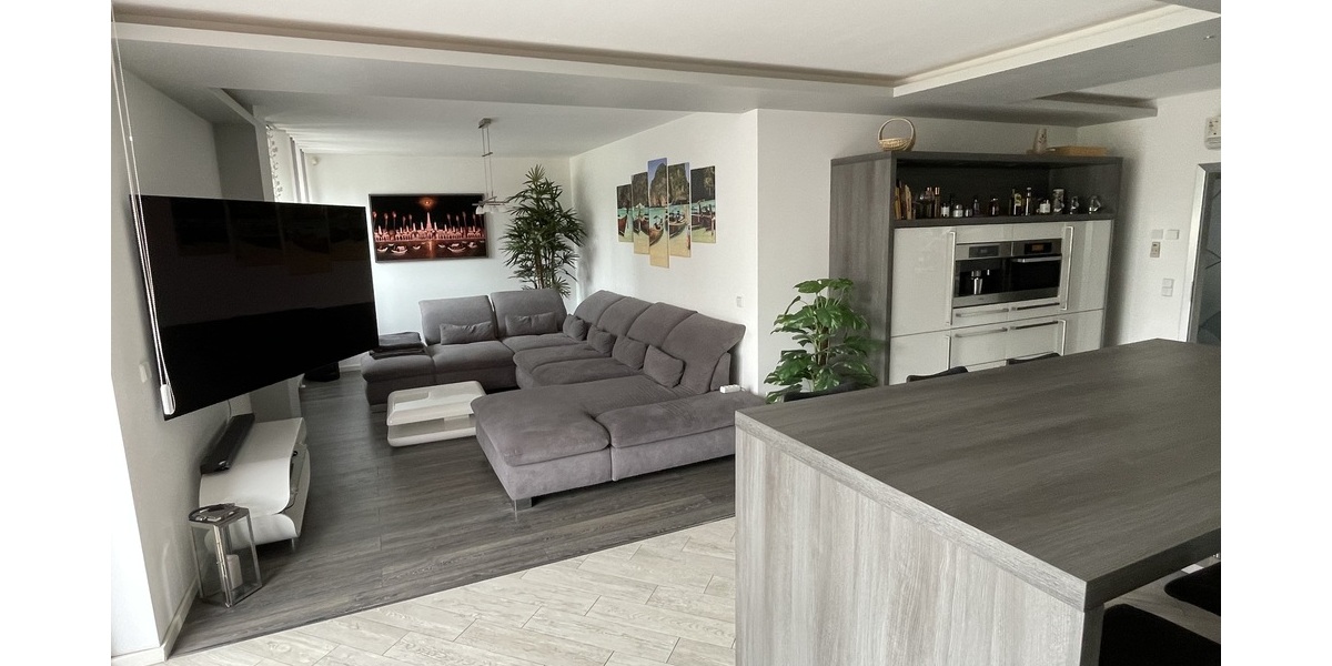 Traumhaftes Anwesen! modernes Wohnen und Arbeiten mit Pool, Einliegerwohnung, Werkstatt und mehr 5 zimmer