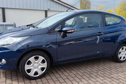 Ford Fiesta 79.400 km 2.499 &euro; Hollfeld 96142