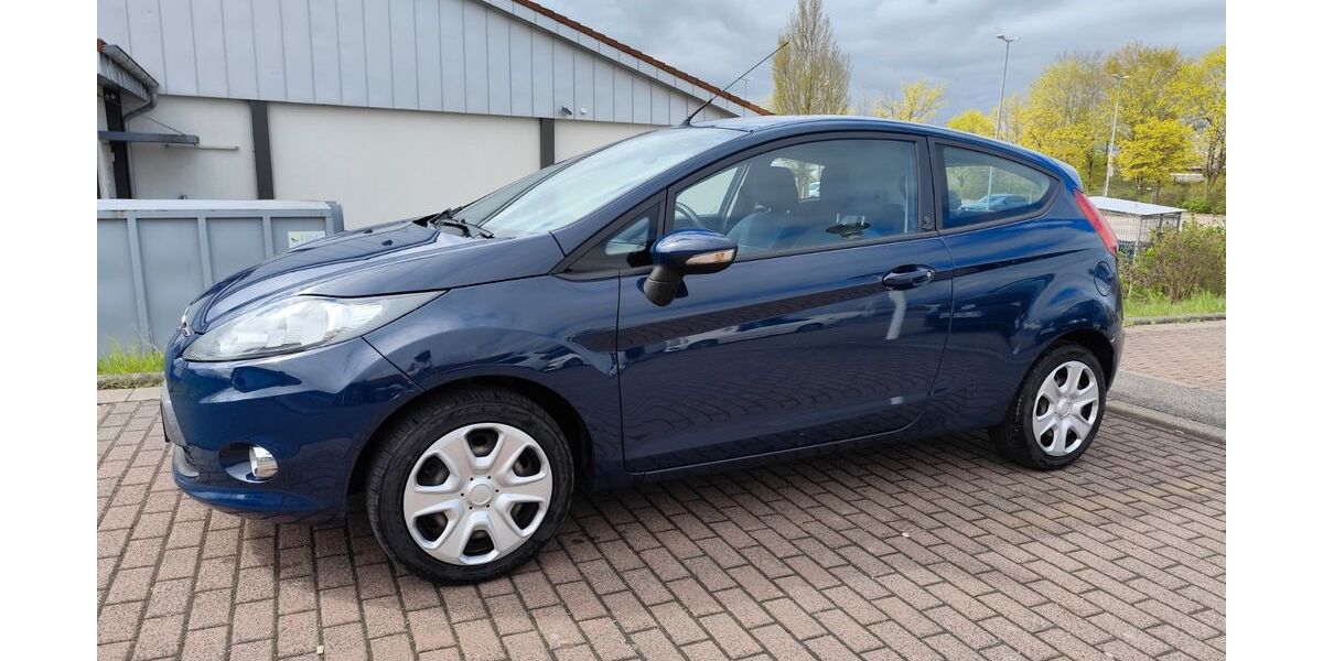 Ford Fiesta 79.400 km 2.499 &euro; Hollfeld 96142