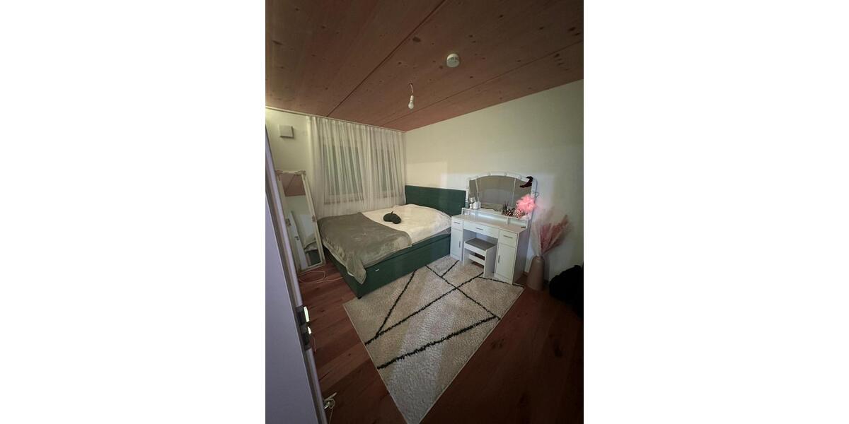 4-Zimmerwohnung mit Balkon und TG-Stellplatz 4 zimmer