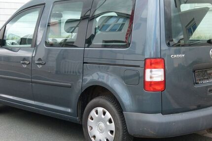 VW Caddy 171.000 km 4.500 &euro; Rosbach v.d.H. 61191
