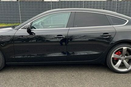 Audi A5 242.000 km 9.300 € Karlsdorf-Neuthard 76689