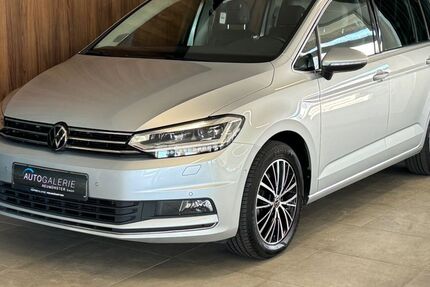 VW Touran 162.200 km 22.490 &euro; Neumünster 24536