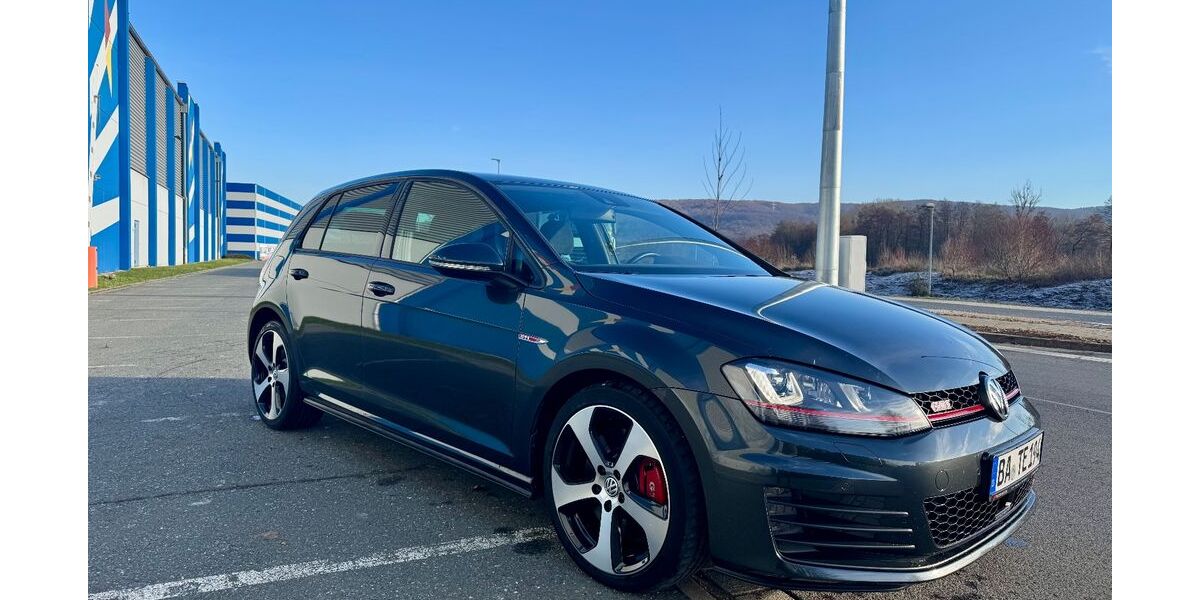 VW Golf 14.999 km 21.300 &euro; Gundelsheim 96163