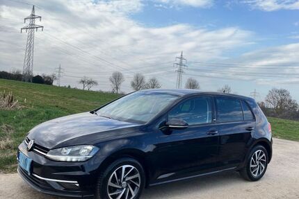 VW Golf 176.000 km 9.600 &euro; Mühlhausen 70378
