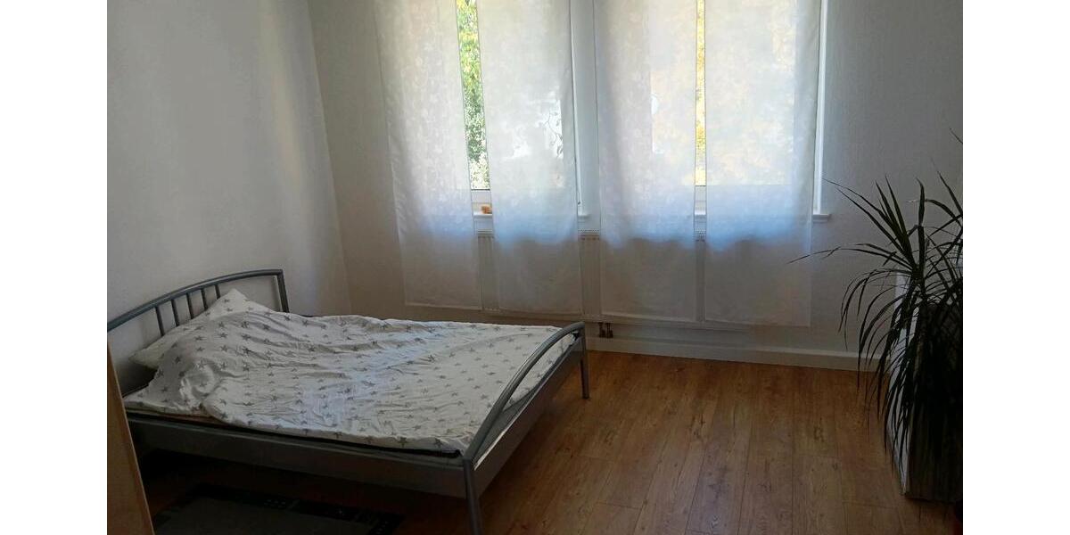 Ich biete 1 Zimmer in einer Wohngemeinschaft 1 zimmer