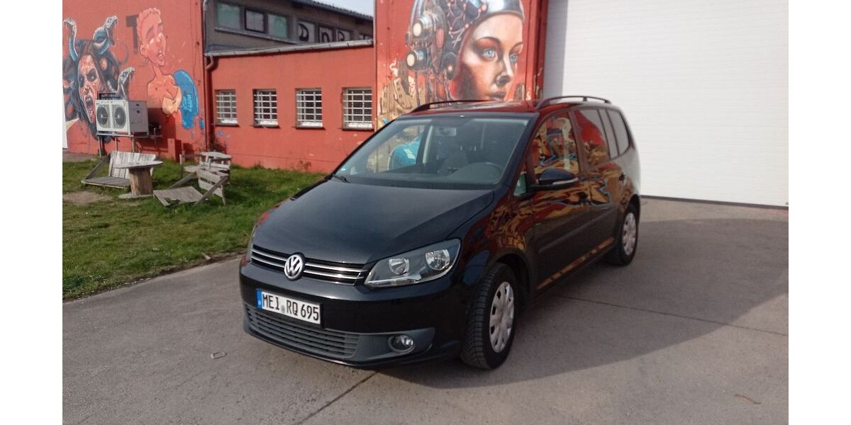 VW Touran 186.000 km 7.400 &euro; Radebeul 01445