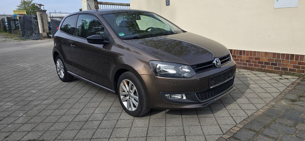 VW Polo 210.000 km 2.890 &euro; Leipzig - Ost 04328