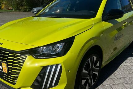 Peugeot 208 8.000 km 19.990 &euro; Großenhain 01558