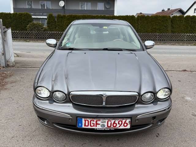 Jaguar X-Type 227.844 km 3.300 &euro; Wallersdorf 94522