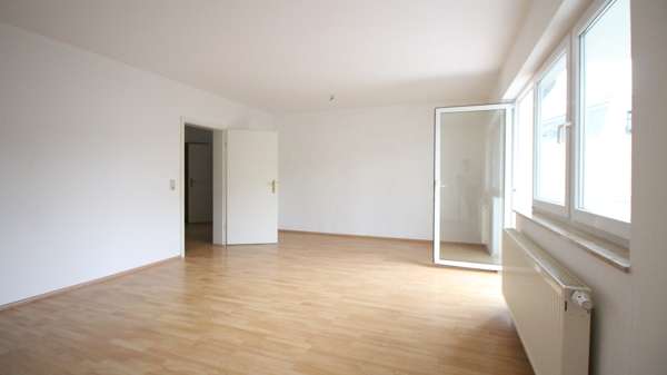 Etagenwohnung Aschersleben - 2 Zimmer, 71 m&sup2;, 85.000&euro; | Angebot:22968143