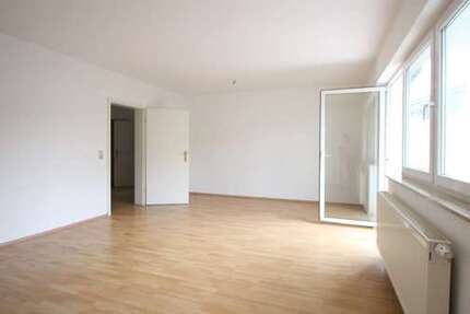 Wohnung Aschersleben - 2 Zimmer, 71 m&sup2;, 85.000&euro; | Angebot:22968143