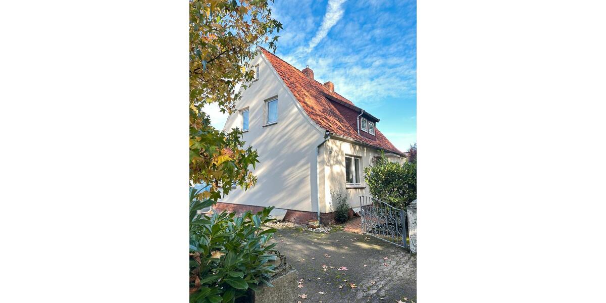 Haus mit Charakter - großes Grundstück im alten Dorfkern 5 zimmer