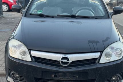 Opel Tigra 139.556 km 2.490 &euro; Wildau 15745