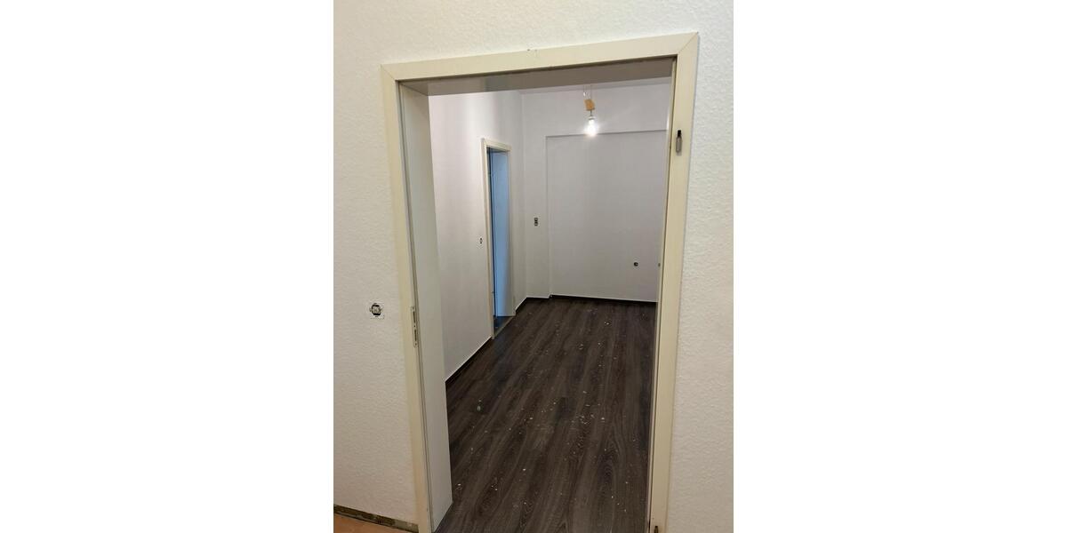 Etagenwohnung Artern - 4 Zimmer, 115 m&sup2;, 999&euro; | Angebot:25294460