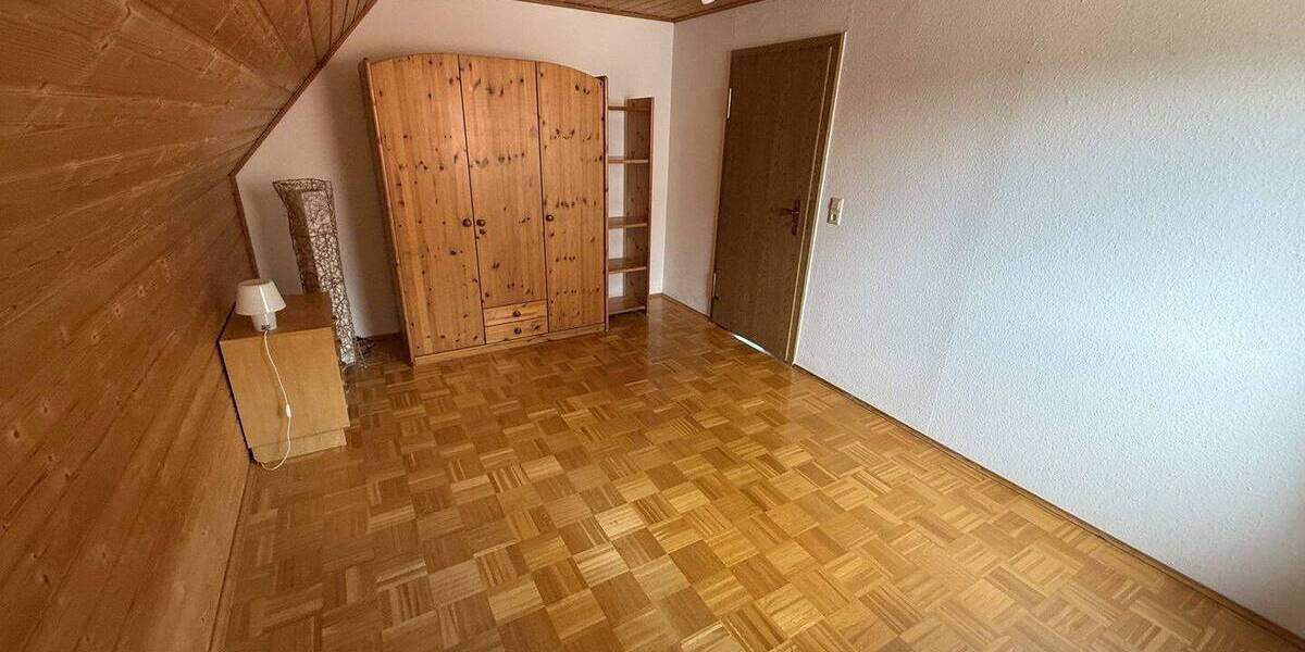 Doppelhaushälfte Albstadt Ebingen - 8 Zimmer, 185 m&sup2;, 399.000&euro; | Angebot:26777511