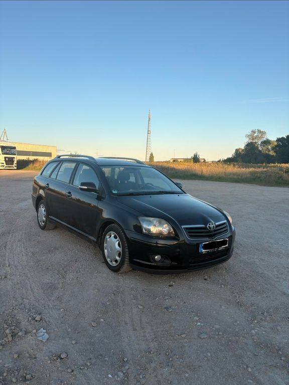Toyota Avensis 145.000 km 5.200 € Rostock 18146