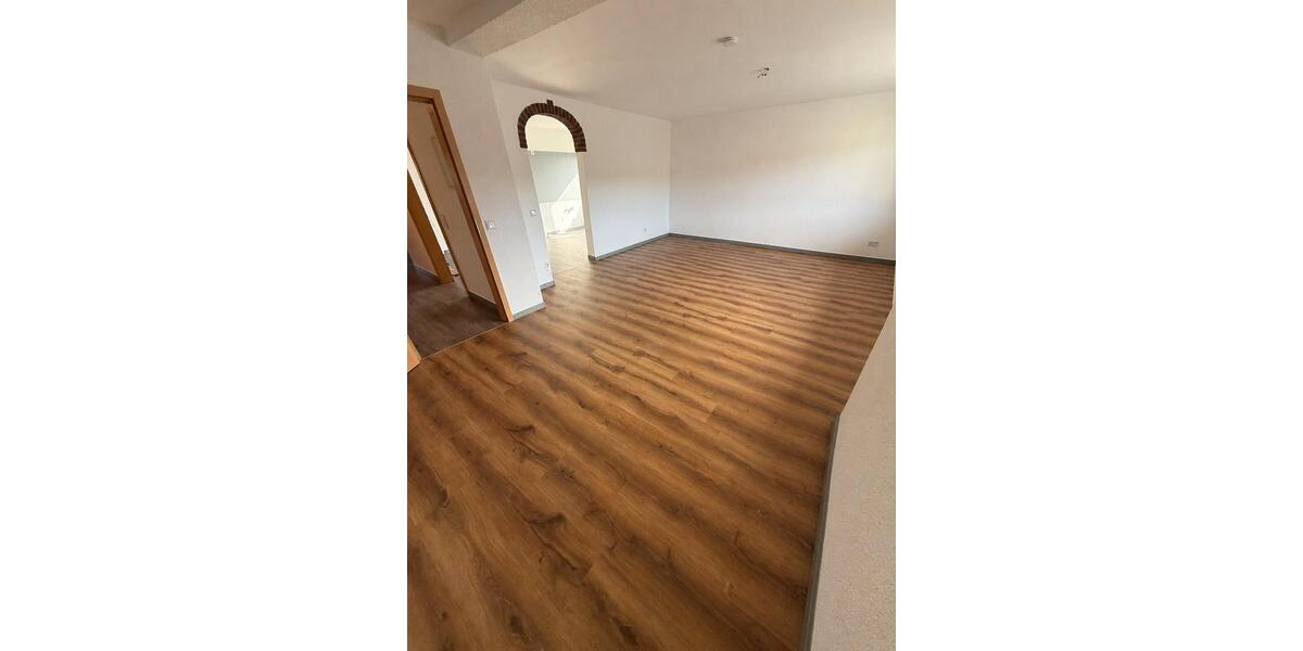 Etagenwohnung Kall - 3 Zimmer, 93 m&sup2;, 750&euro; | Angebot:26380579