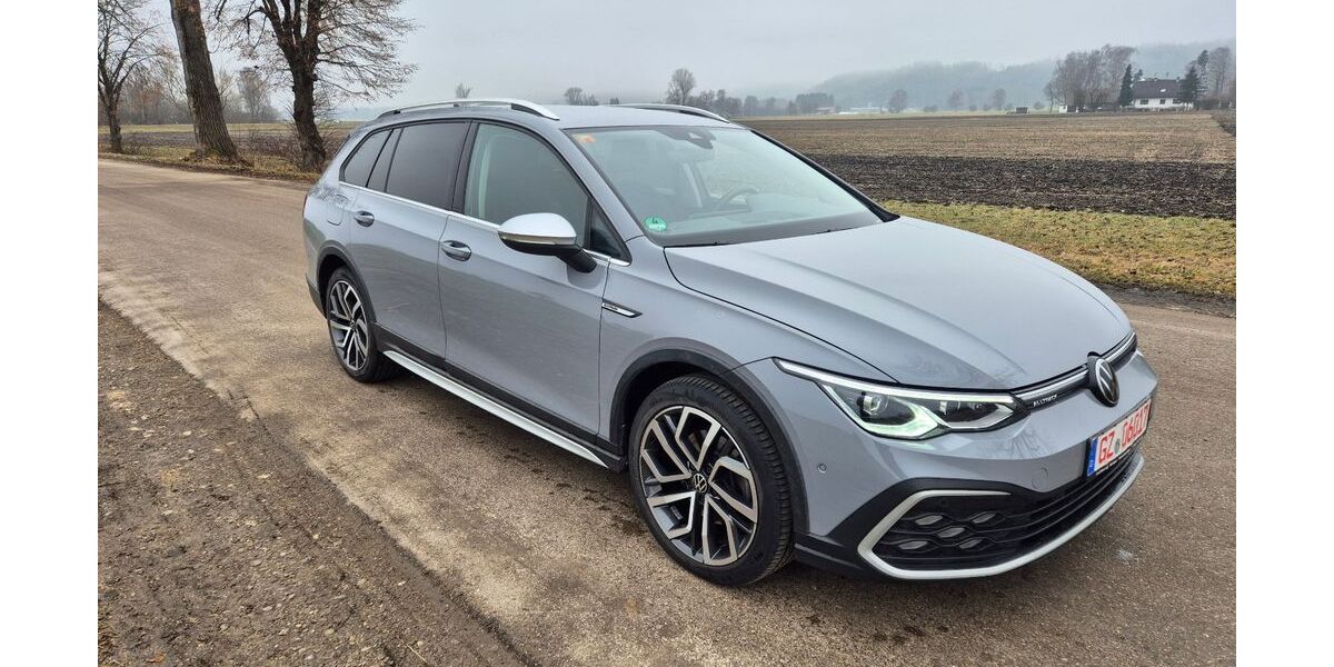 VW Golf 95.000 km 25.900 &euro; Ried 89358