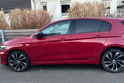 Fiat Tipo 65.000 km 13.200 &euro; Hameln 31789