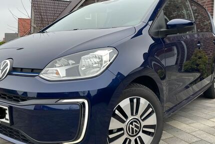 VW e-up! 36.000 km 13.100 &euro; Hage 26524