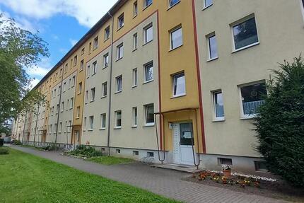 Wohnung Güstrow - 2.5 Zimmer, 64 m&sup2;, 480&euro; | Angebot:25321046