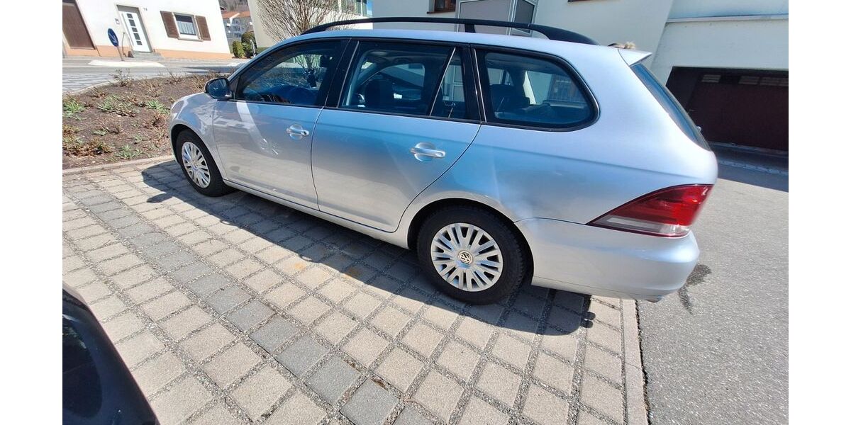 VW Golf 132.000 km 4.500 &euro; donaueschingen 78166