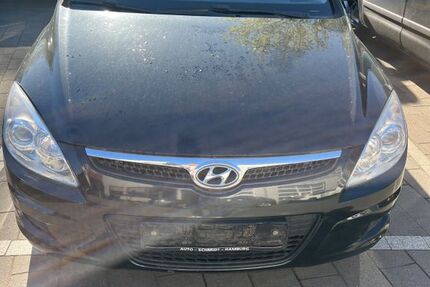 Hyundai i30 115.300 km 2.900 &euro; hamburg 22045