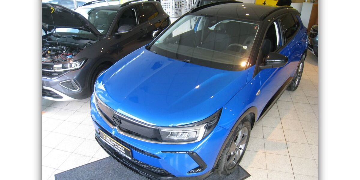 Opel Grandland (X) 8.335 km 22.490 &euro; Barsbüttel 22885