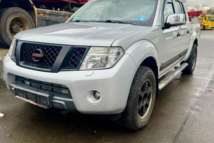 Nissan Navara 217.231 km 9.900 &euro; Neukieritzsch 04575