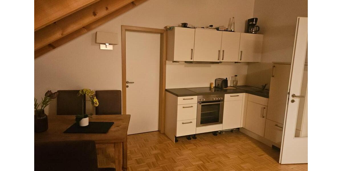 Schönes 2 Zimmer Wohnung mit Balkon und Abstellraum 2.5 zimmer