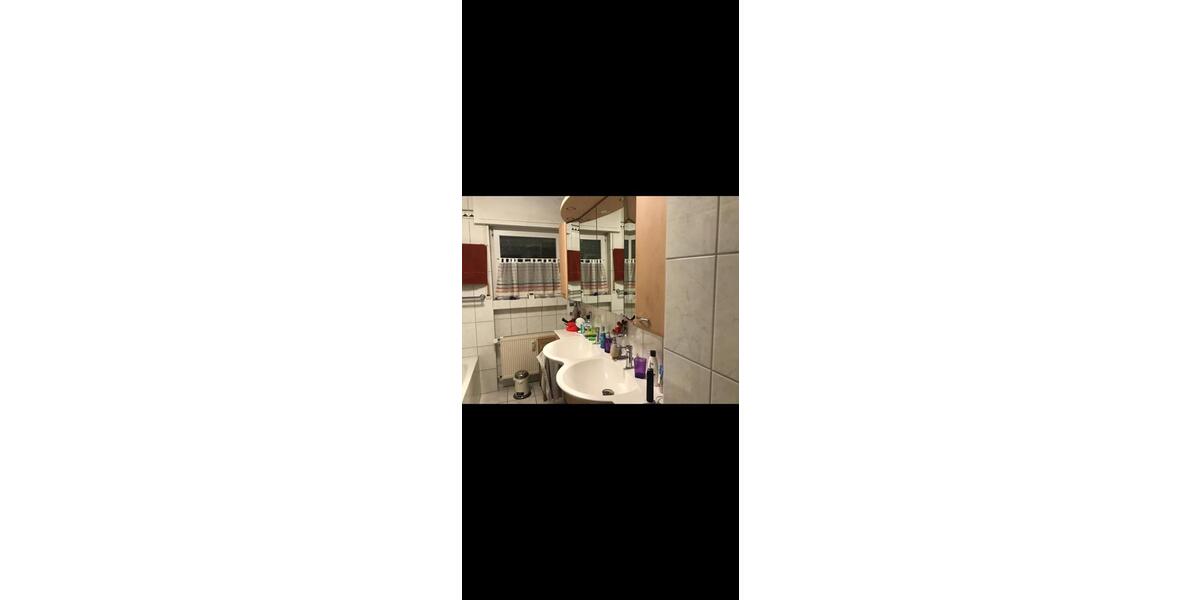 Etagenwohnung Dreieich - 3.5 Zimmer, 95 m&sup2;, 1.315&euro; | Angebot:26039768