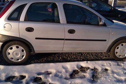 Opel Corsa 127.349 km 2.500 &euro; Bogen 94327