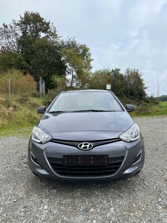 Hyundai i20 59.000 km 6.299 € Bad Wurzach 88410