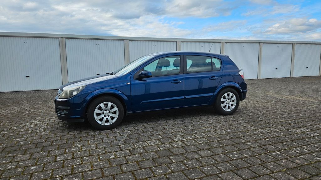 Opel Astra 218.000 km 2.500 &euro; Kenzingen 79341