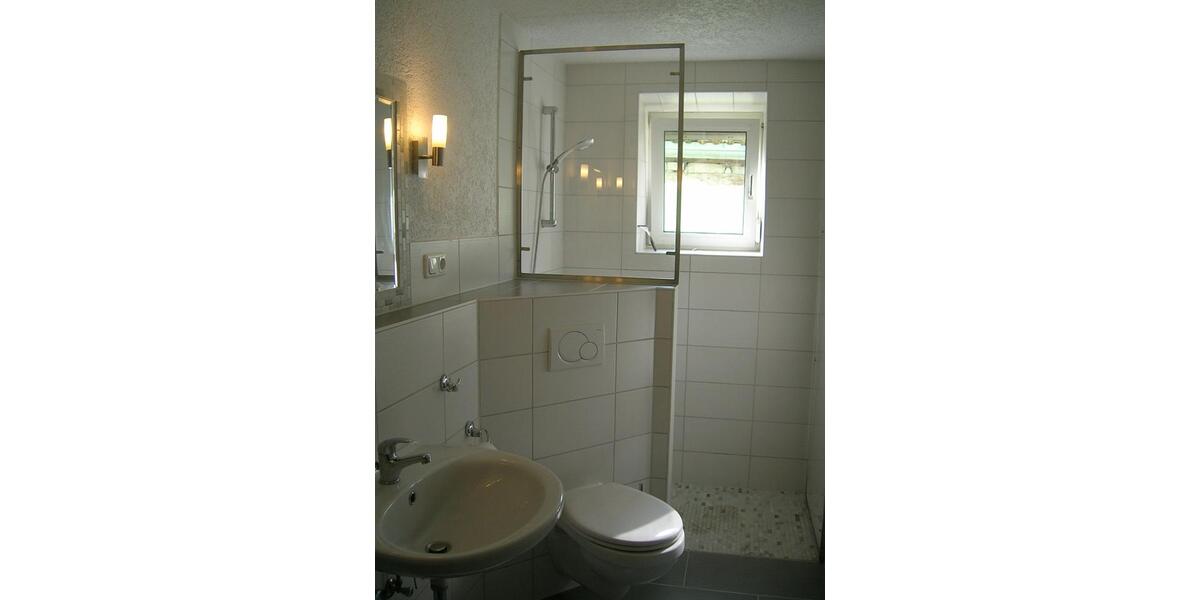 Doppelhaushälfte Marktrodach - 3 Zimmer, 80 m&sup2;, 620&euro; | Angebot:25932804