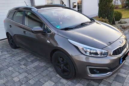 Kia ceed Sportswagon 256.000 km 5.100 &euro; Friedenfels 95688