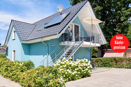 HORN IMMOBILIEN ++ tolles Ferienhaus in Röbel an der Müritz mit zwei Ferienwohnungen - Haus Röbel/Müritz Müritz | Angebot:26562018