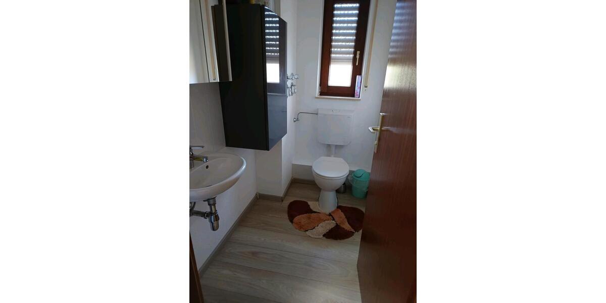 Etagenwohnung Schrozberg - 4 Zimmer, 121 m&sup2;, 260.000&euro; | Angebot:26152112