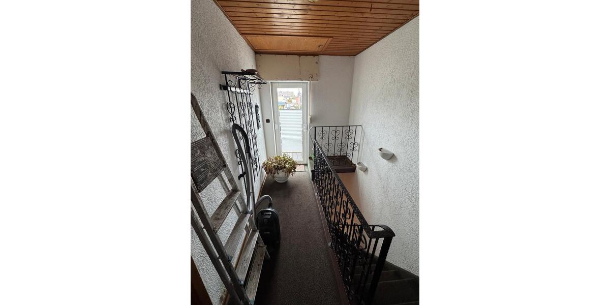 Dachgeschoßwohnung Langenfeld (Rheinland) - 2 Zimmer, 52 m&sup2;, 700&euro; | Angebot:24839218