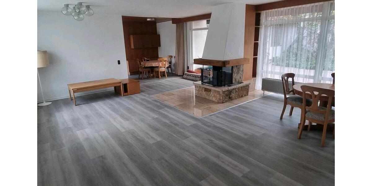 Erdgeschoßwohnung Höchberg - 5.5 Zimmer, 175 m&sup2;, 1.850&euro; | Angebot:26236110