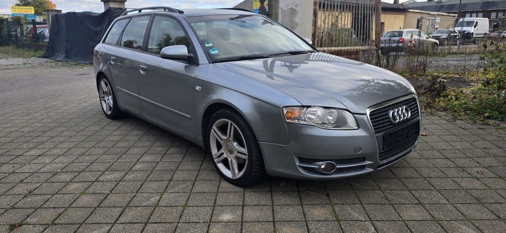 Audi A4 280.000 km 1.990 € Leipzig - Ost 04328