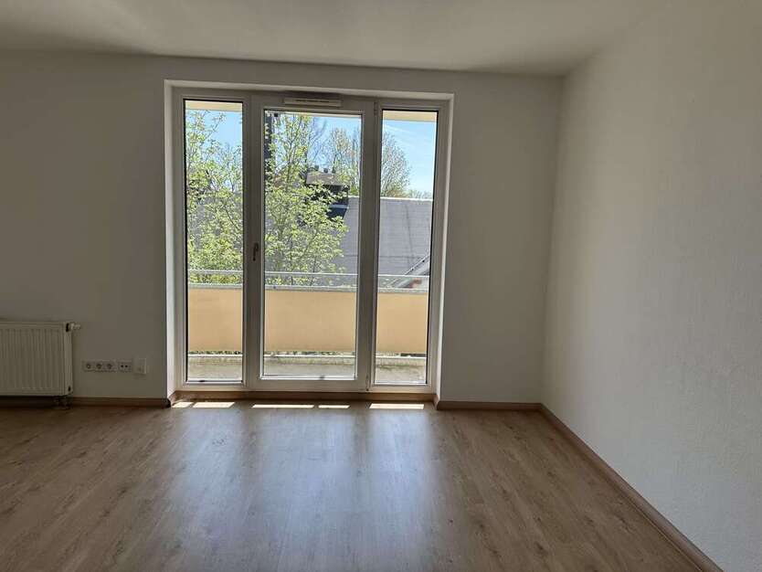 Wohnung zum Mieten in Chemnitz 240 € 44.07 m²
